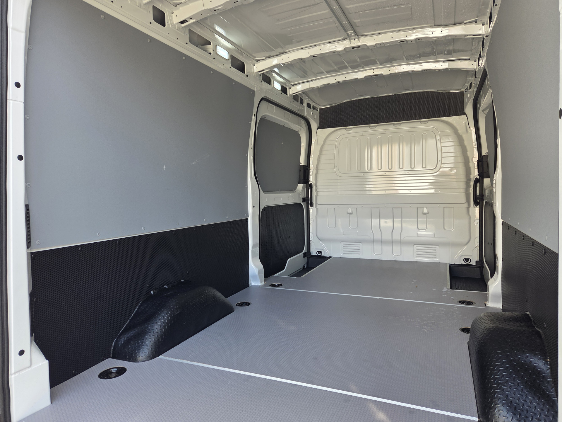 Foto van Maxus Edeliver 9