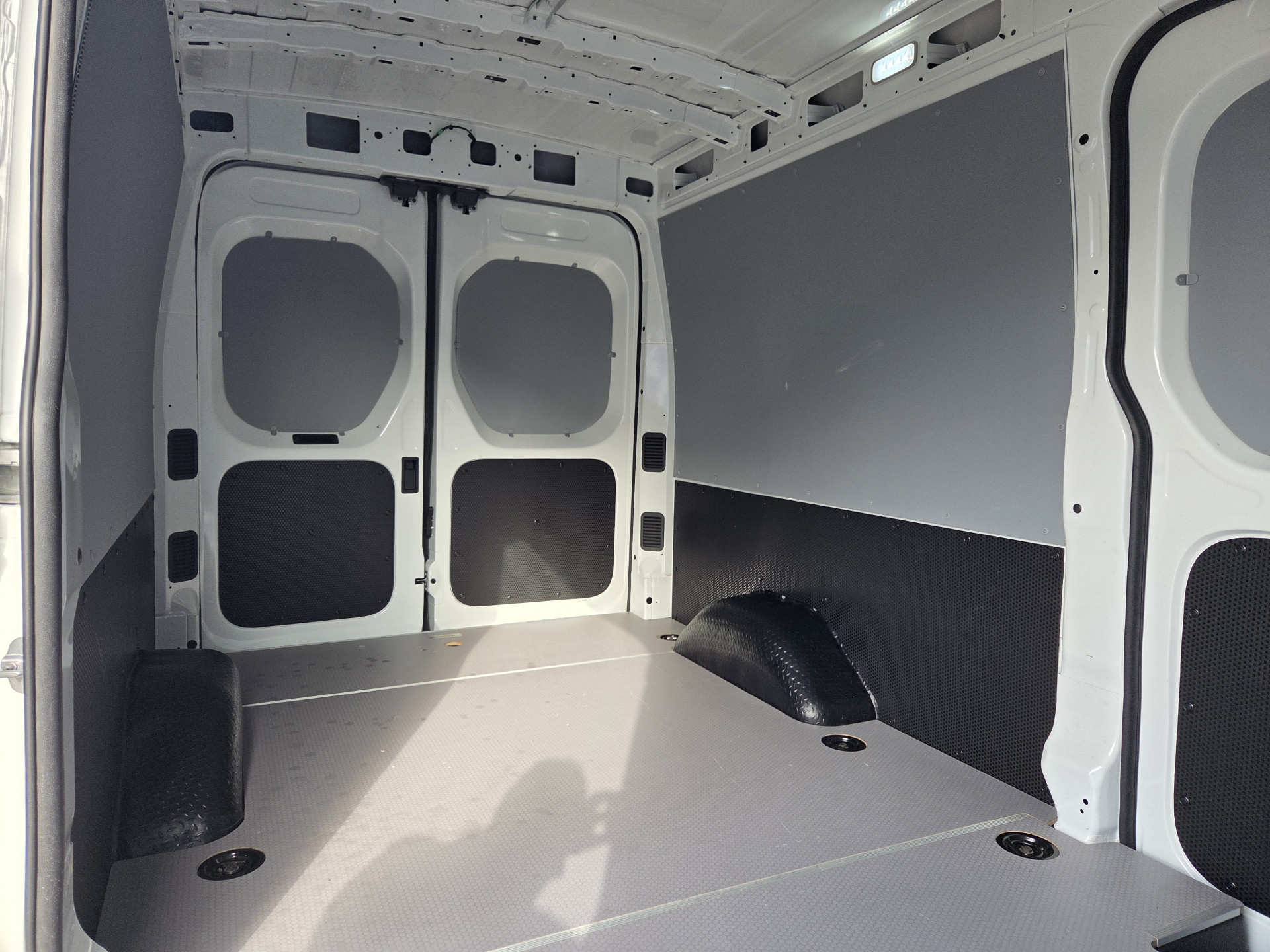 Foto van Maxus Edeliver 9