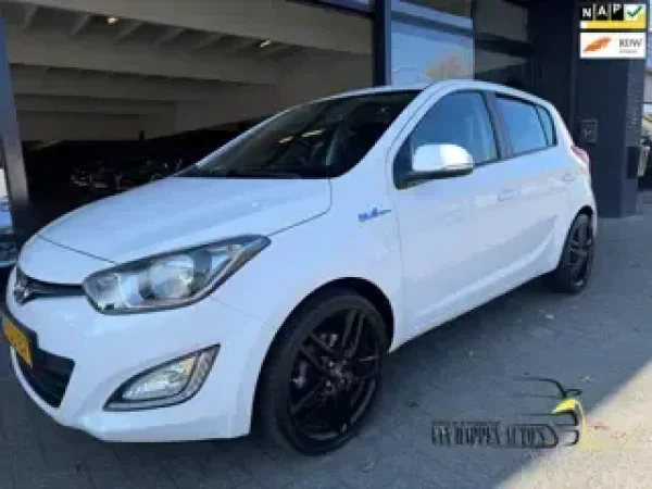 Hyundai I20 1.2i i-Deal 2014 - voorkant