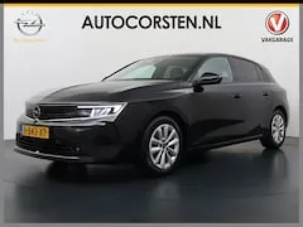 Opel Astra 1.2 Business Edition 2022 - voorkant