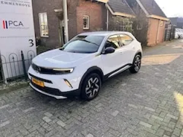 Opel Mokka 1.5 Business Elegance 2022 - voorkant