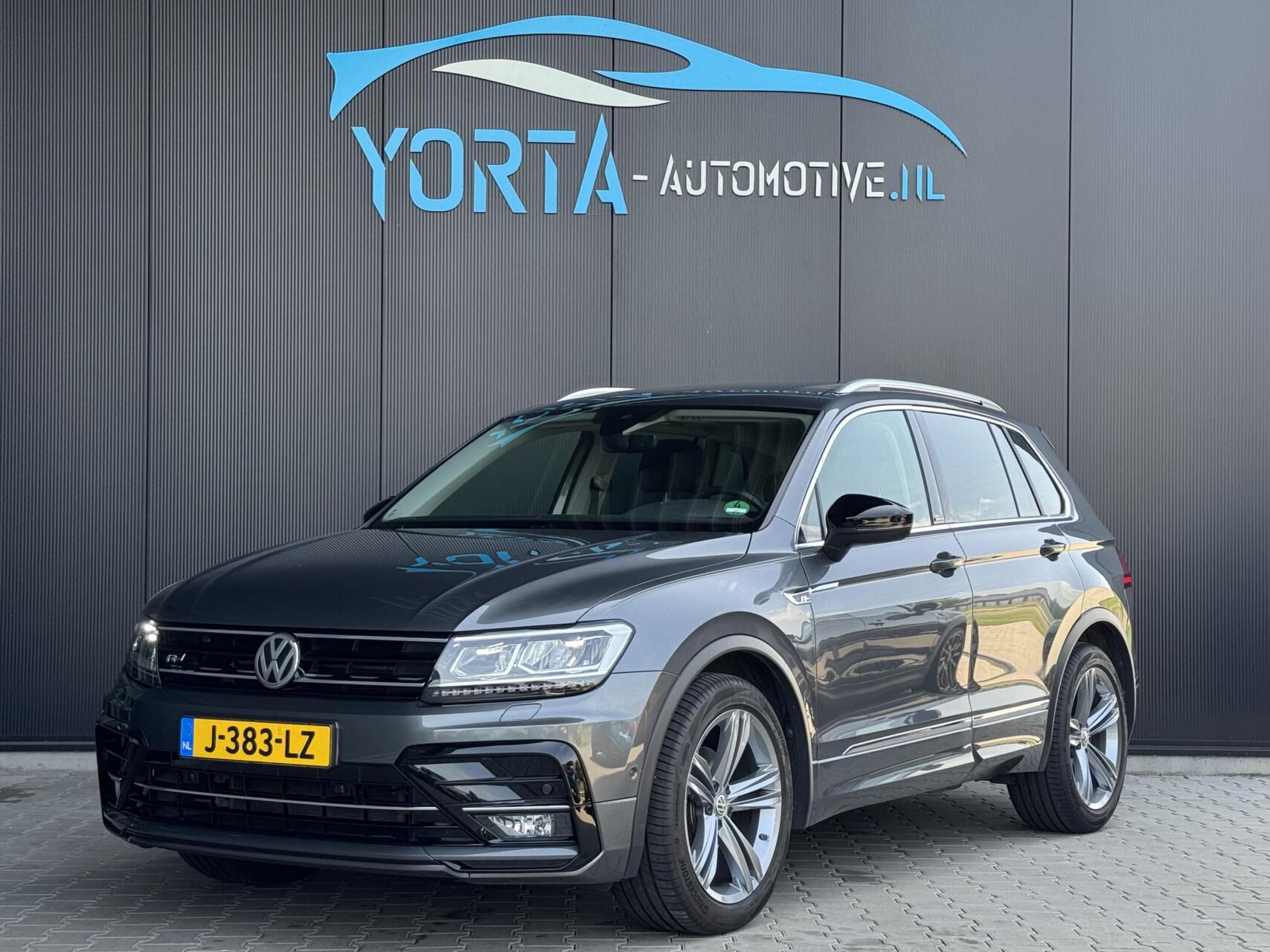 Volkswagen Tiguan 1.5 TSI R Line AUTOMAAT*PANO*ELEK. HAAK*VIRTUAL*CAMERA 2019 - voorkant