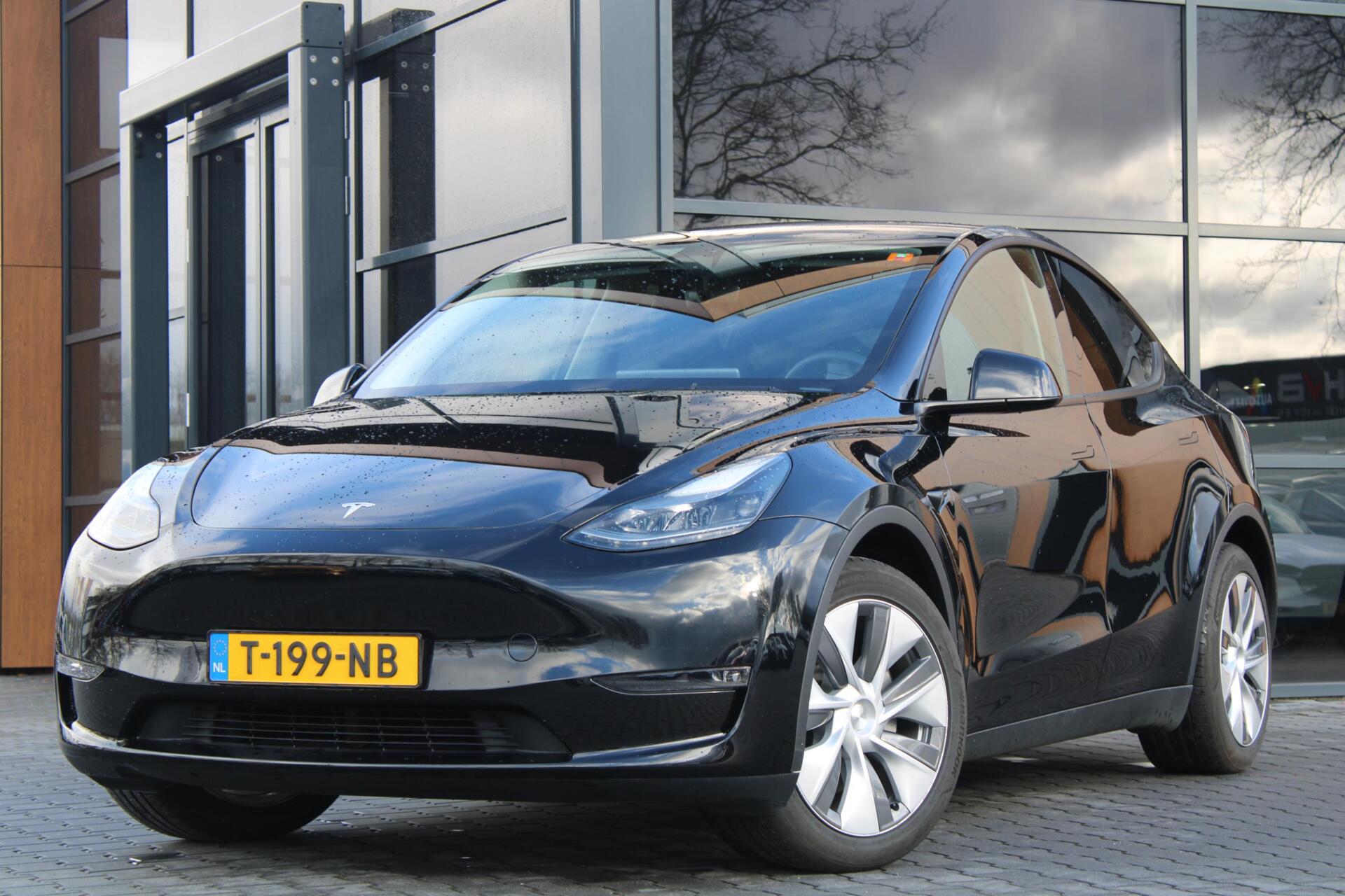 Tesla Model Y Long Range AWD 75 kWh | Afneembare trekhaak 2023 - voorkant