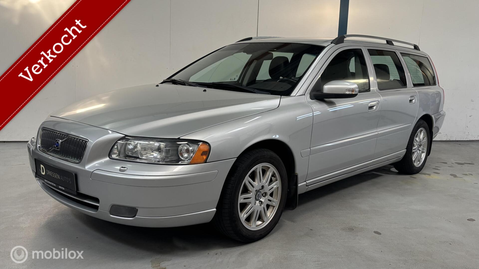 Volvo V70 2.4 Edition Classic 170pk / XENON / TREKHAAK 2007 - voorkant