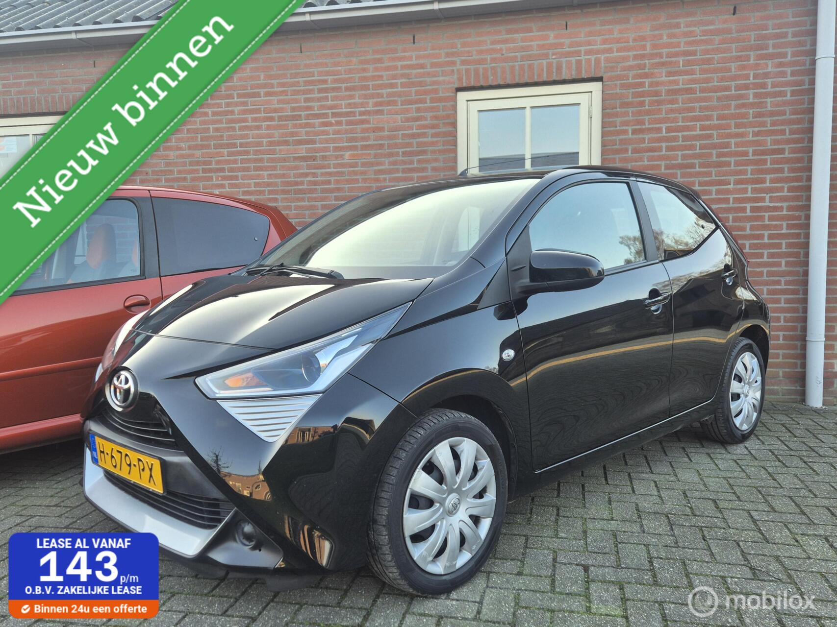 Toyota Toyota Aygo 1.0 VVT-i x-play I Camera I Airco I CV 2020 - voorkant
