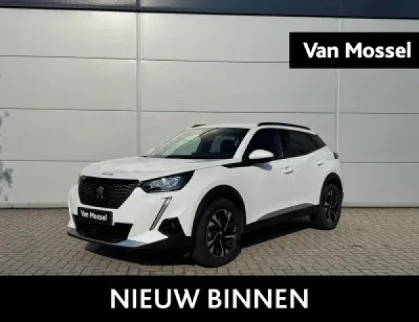 Peugeot 2008 1.2 PureTech Allure 2020 - voorkant