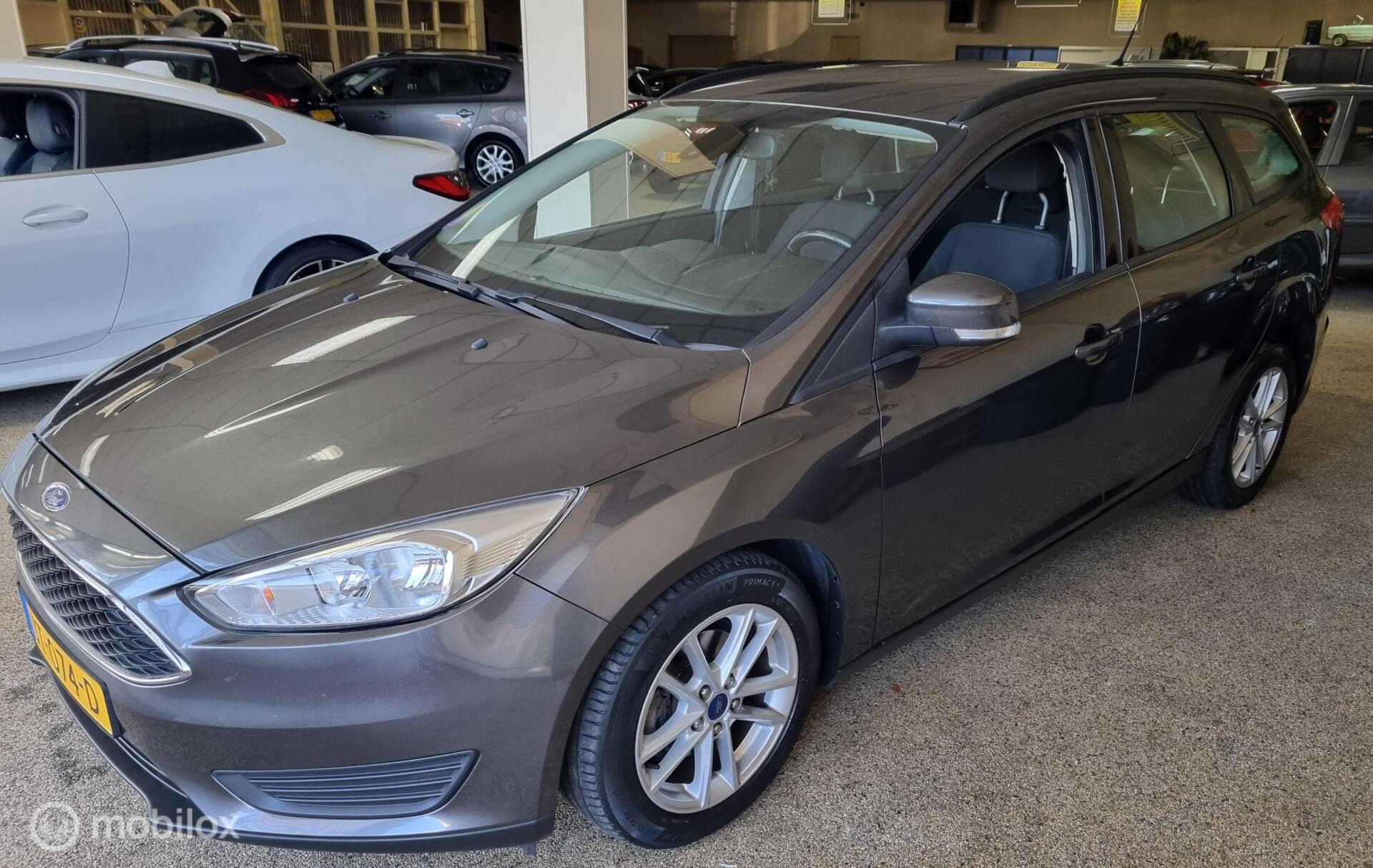 Ford Focus 1.0 Trend Navigatie 2016 - voorkant