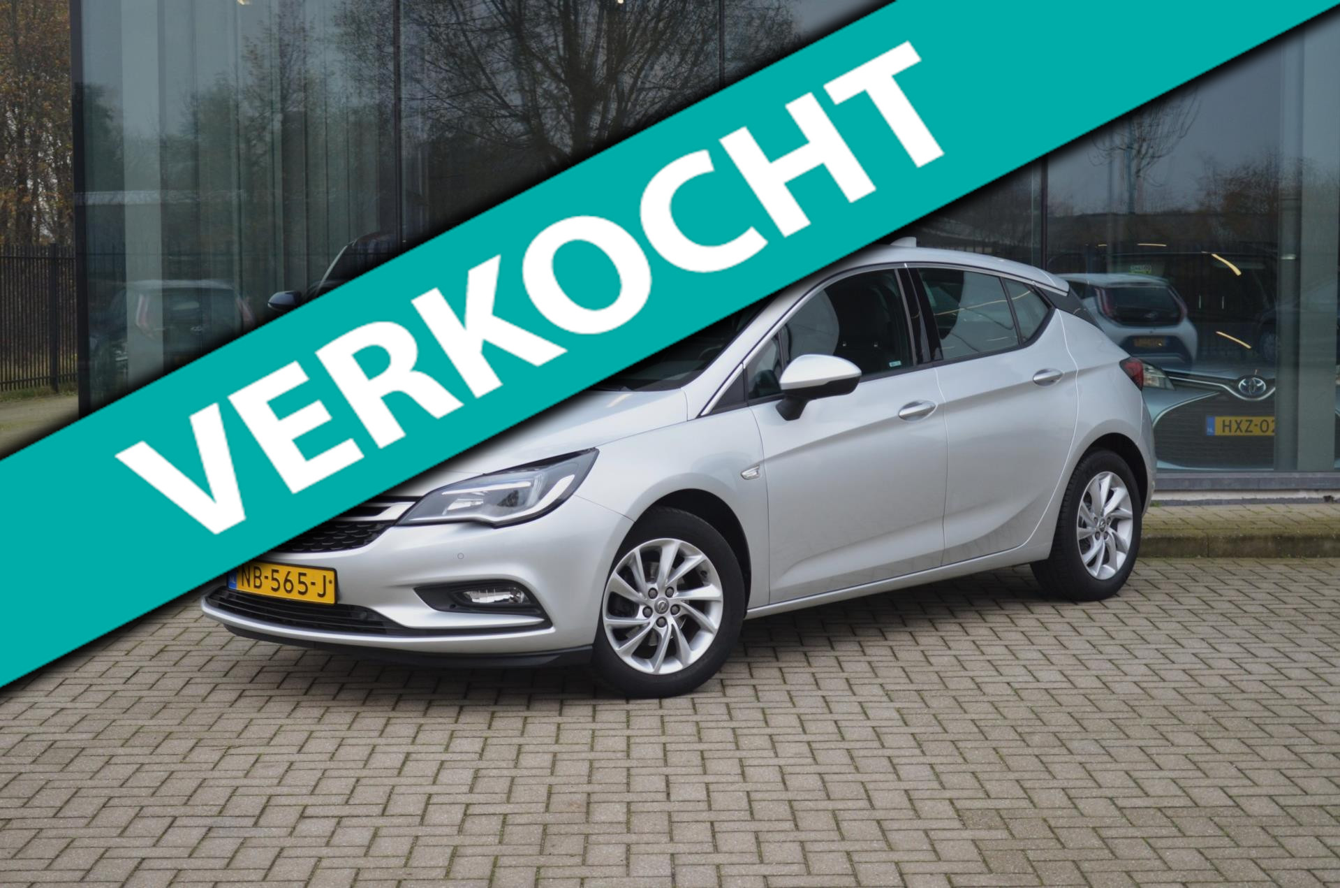 Opel Astra 1.4 Innovation | Navi | Trekhaak | Keyless | Acc | PDC 2017 - voorkant