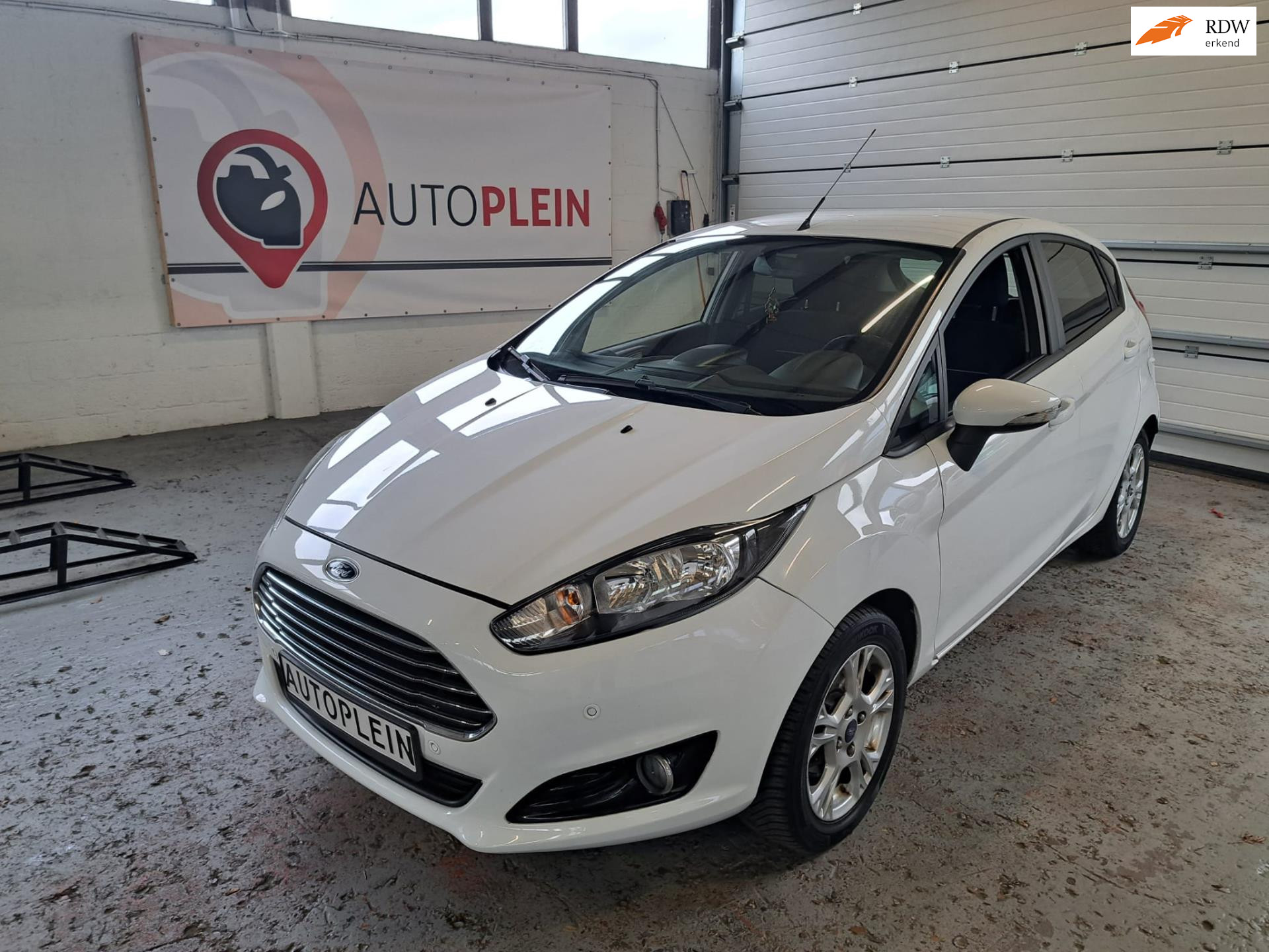 Ford Fiesta 1.0 EcoBoost Titanium 2013 - voorkant