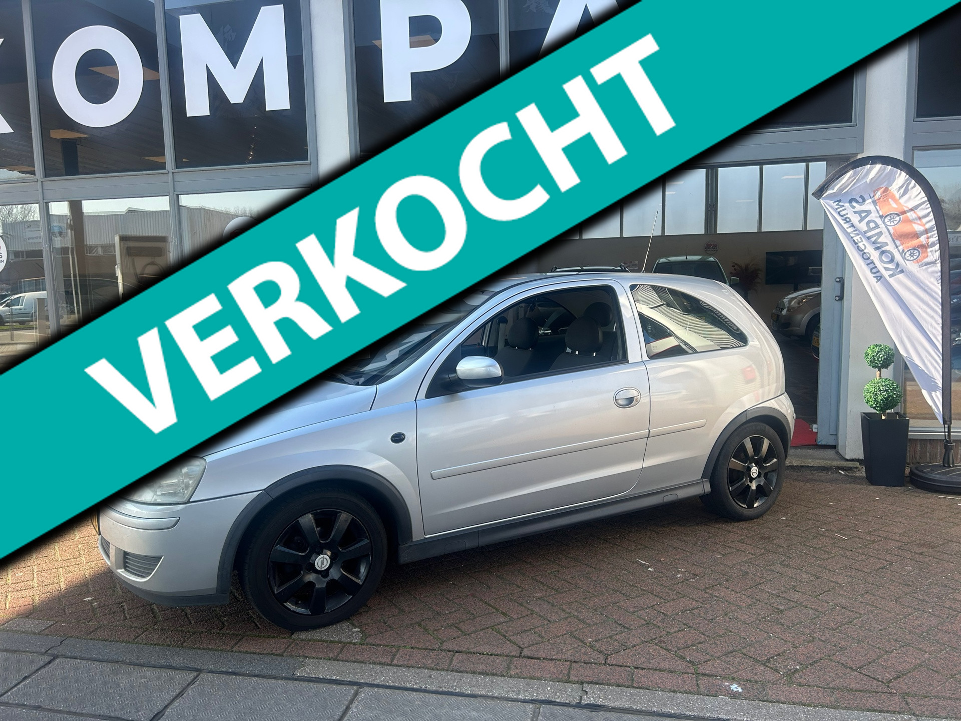 Opel Corsa-c 1.2-16V Silverline |NwAPK|SCHERM|LM.VELGEN|Multif.Stuurwiel|EL.RAMEN 2006 - voorkant