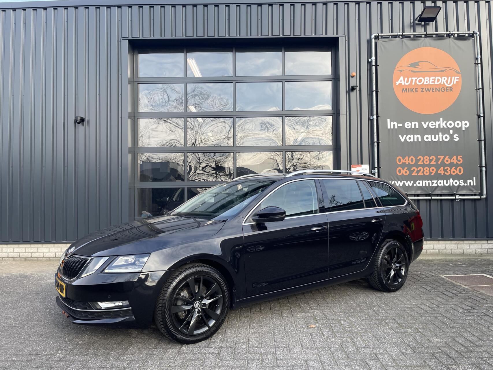 Skoda Octavia 1.5 TSI Greentech Sport Business CARPLAY|CAMERA|SPORT STOELEN|LED KOPLAMPEN|WINTER PAKKET|NAVIGATIE 2019 - voorkant