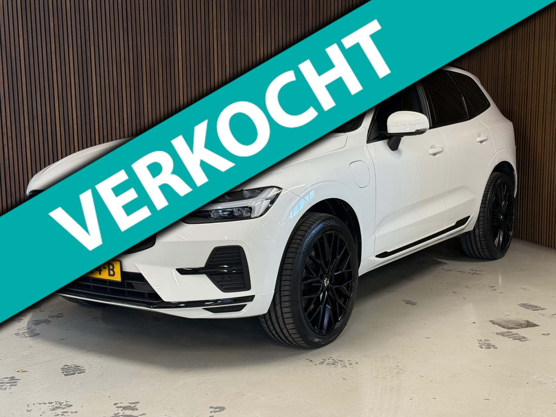 Volvo Xc60 2.0 T6 Plug-in hybrid AWD Inscription - Lederen interieur 2022 - voorkant
