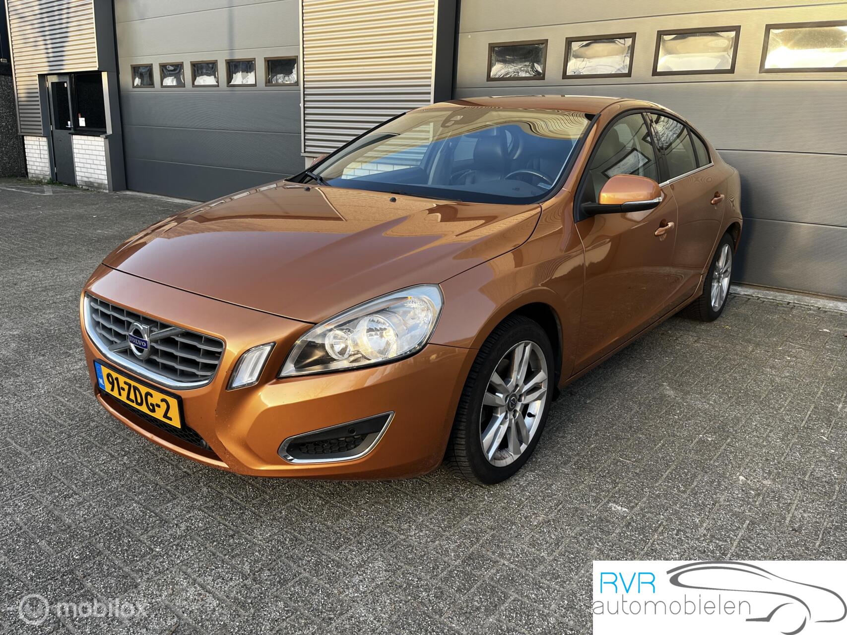 Volvo S60 1.6 T3 Kinetic 2012 - voorkant