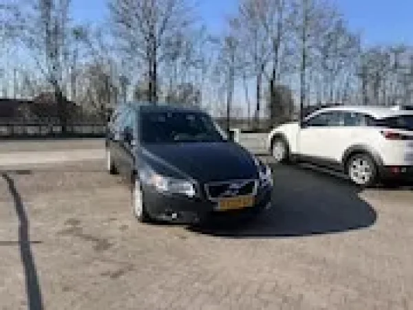 Volvo V70 1.6 T4 Nordic 2013 - voorkant