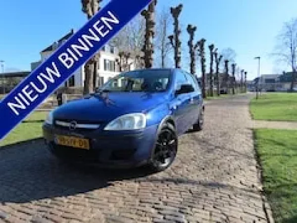 Opel Corsa 1.2-16V Essentia 2004 - voorkant