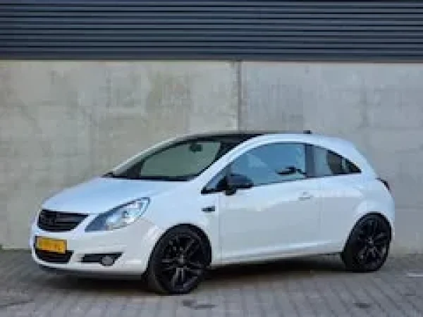 Opel Corsa 1.4-16V '111' Edition 2010 - voorkant