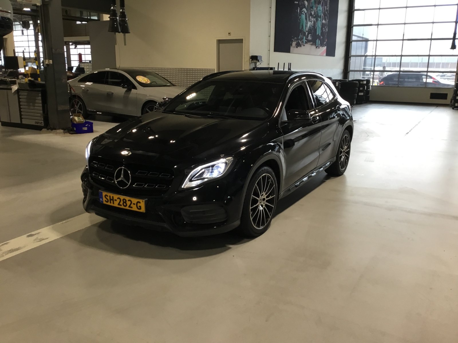 Mercedes-Benz Gla-klasse 200 Premium Plus 2018 - voorkant