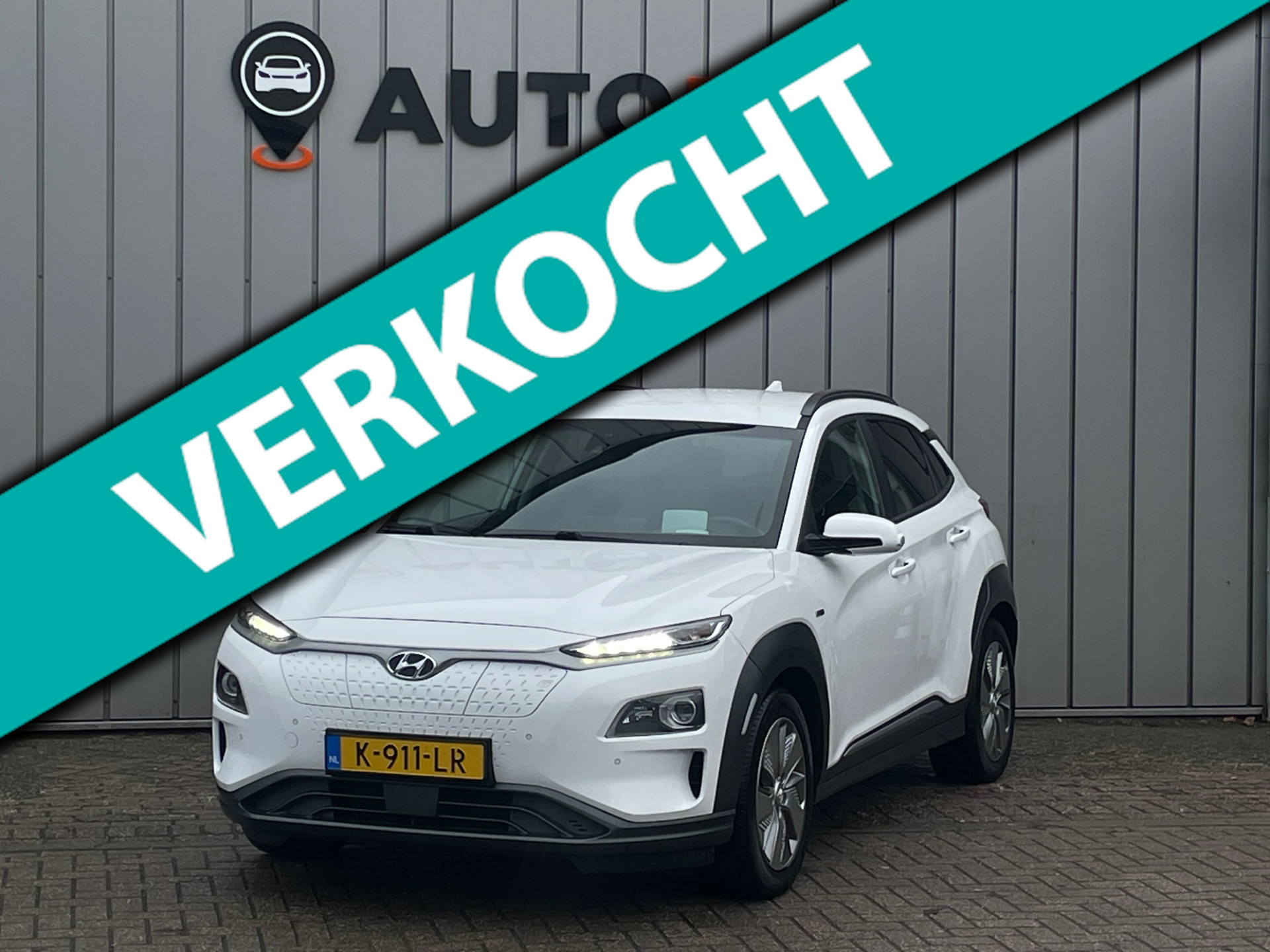 Hyundai Kona EV Premium 64 kWh SOH100% TREKHAAK|STOEL.VRM+VERKOELING|LEDER|NAVI|LED|STUURVERWARMING|LANE ASS|ADAPT.CRUISE|LED|NAVI 2020 - voorkant