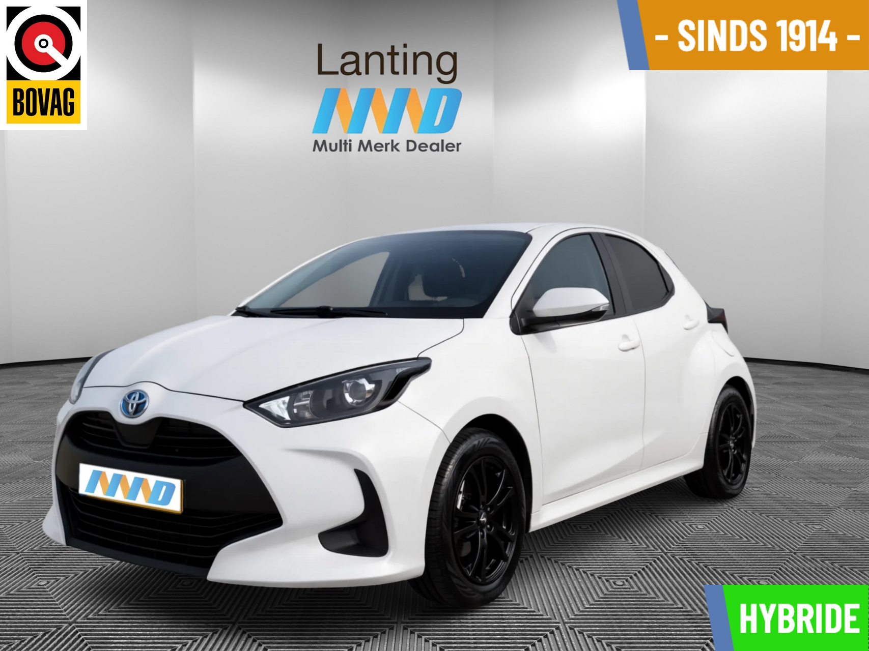 Toyota Toyota Yaris 1.5 Hybrid Comfort Black & White 2022 - voorkant