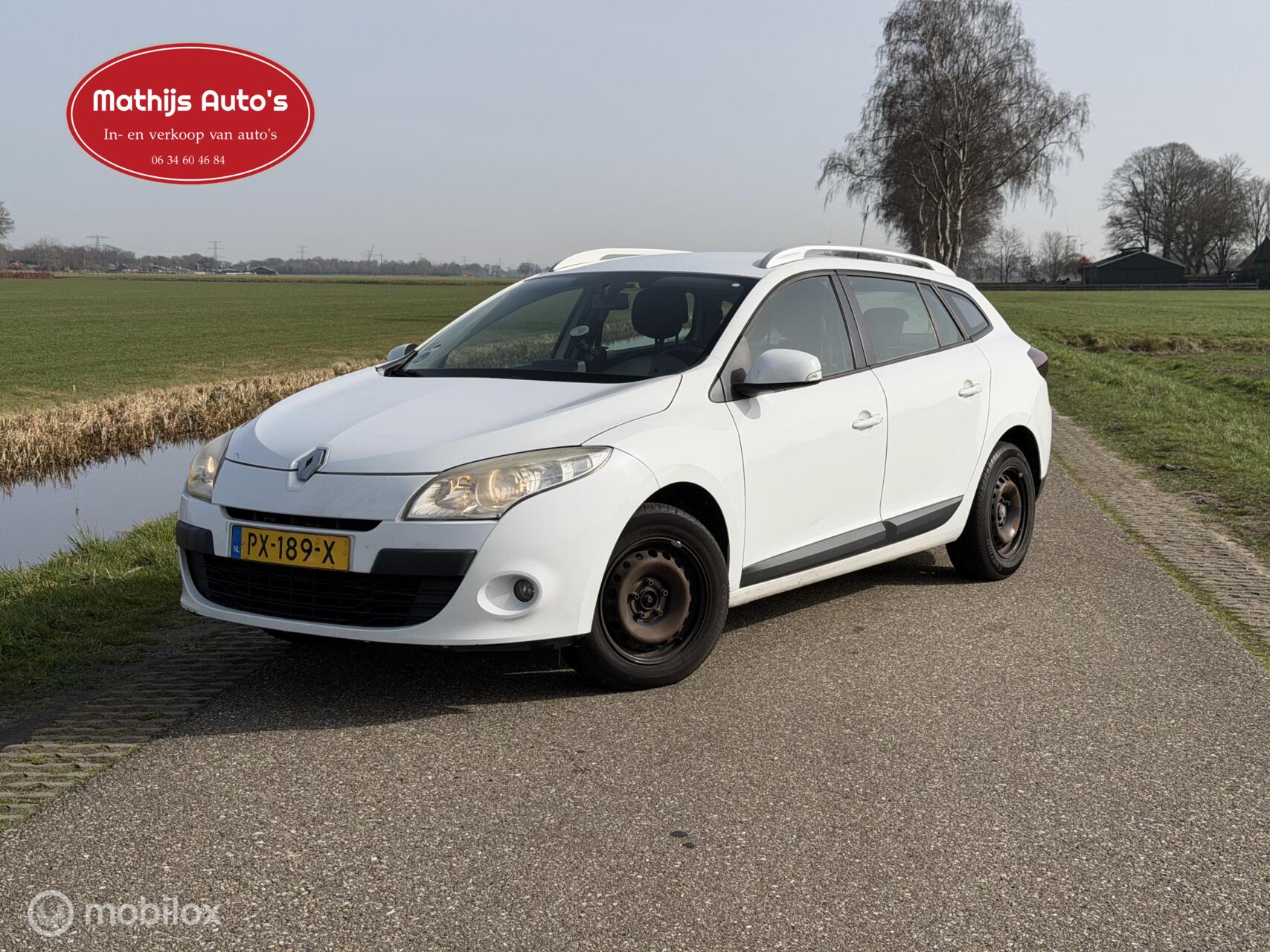 Renault Megane 1.6 Dynamique loopt op 3 cilinders! Runs on 3 cylinders! 2009 - voorkant