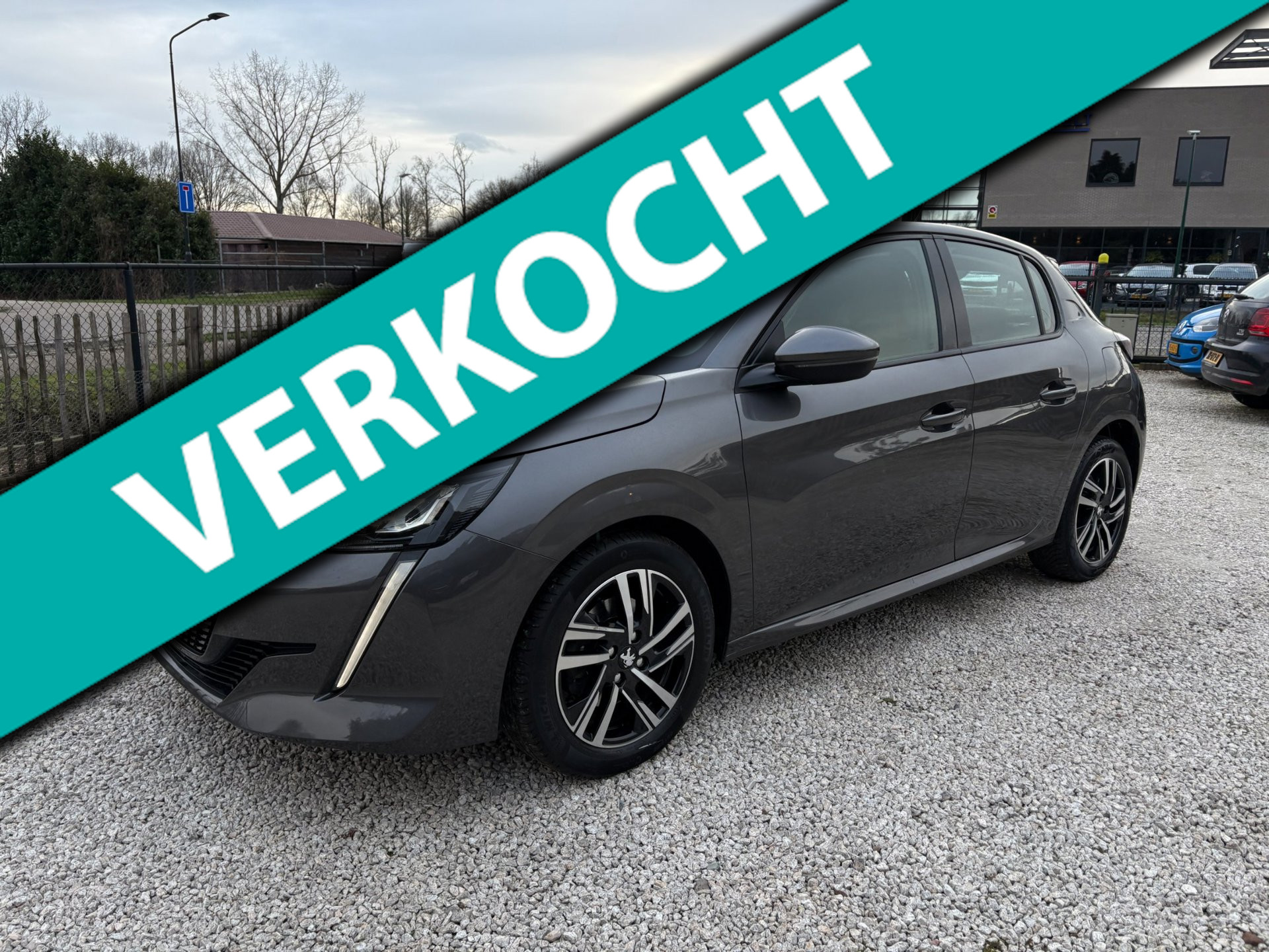 Peugeot 208 1.2 Blue Lease 3D cockpit, LED, Apple carplay 2020 - voorkant
