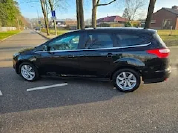 Ford Focus 1.6 EcoBoost Lease Titanium 2013 - voorkant