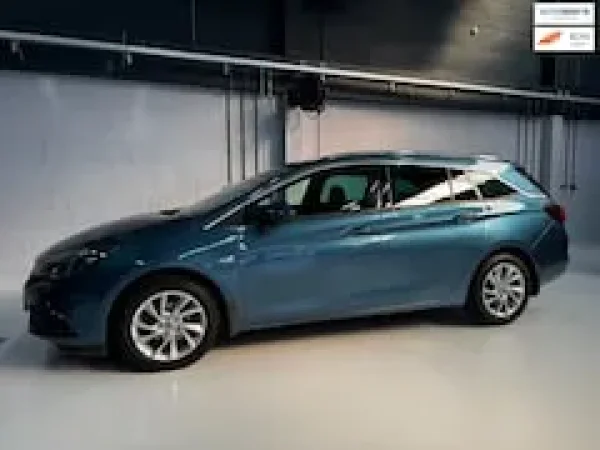 Opel Astra 1.0 Innovation 2017 - voorkant