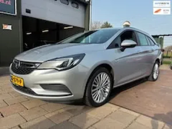 Opel Astra 1.0 Business+ 2016 - voorkant