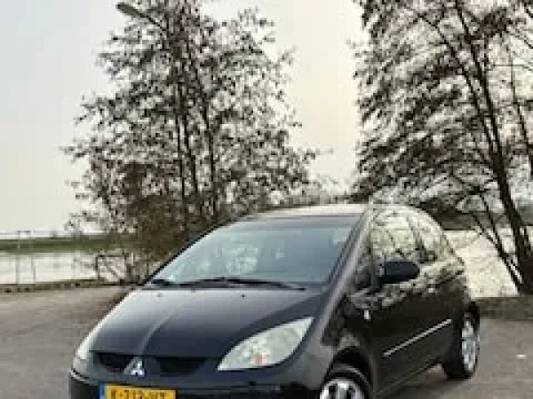 Foto van Mitsubishi Colt