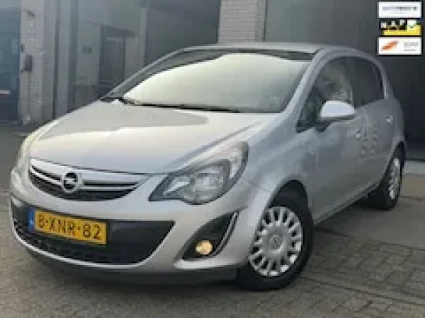 Opel Corsa 1.2-16V BlitZ 2014 - voorkant