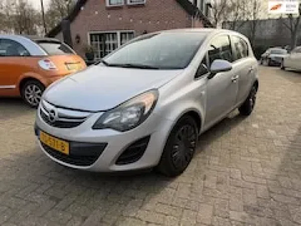 Opel Corsa 1.2-16V Design Edition 2013 - voorkant