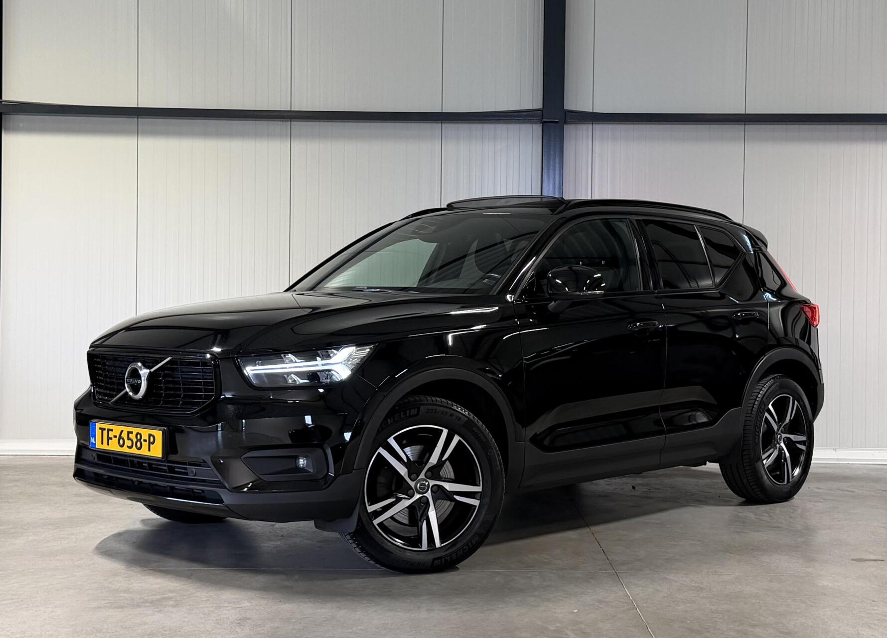Volvo XC40 2.0 T4 191PK R-Design Pano Trekhaak Camera Leer 2018 - voorkant