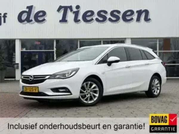 Opel Astra 1.4 Turbo Business Executive 2019 - voorkant