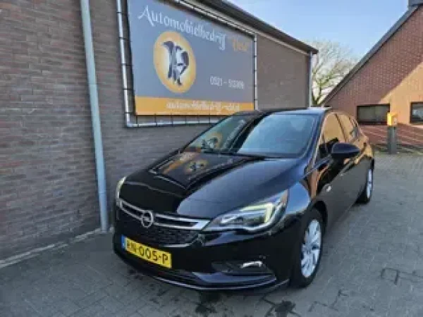 Opel Astra 1.0 Business Executive 2017 - voorkant