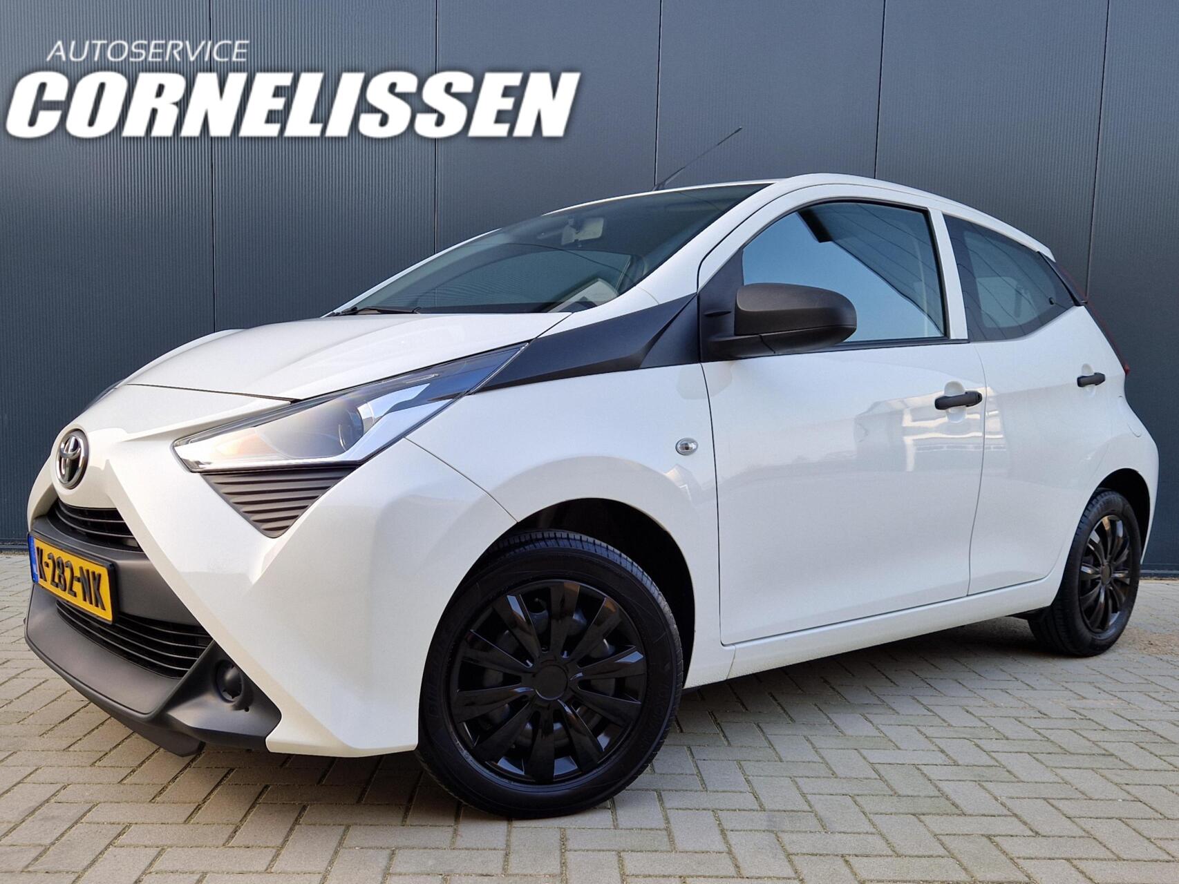 Toyota Toyota Aygo 1.0 VVT-i x-fun AIRCO | CARKIT | DEALER ONDERHOUDEN 2020 - voorkant