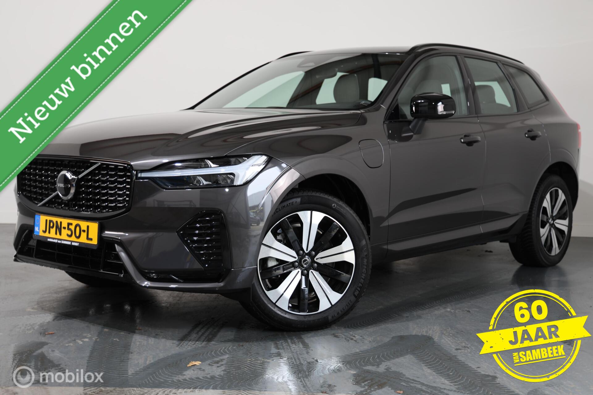 Volvo Xc60 Volvo XC60 2.0 T6 PHEV AWD Plus Dark-PANO-H&K AUDIO- MEMORY-WINTERPAKKET 2023 - voorkant