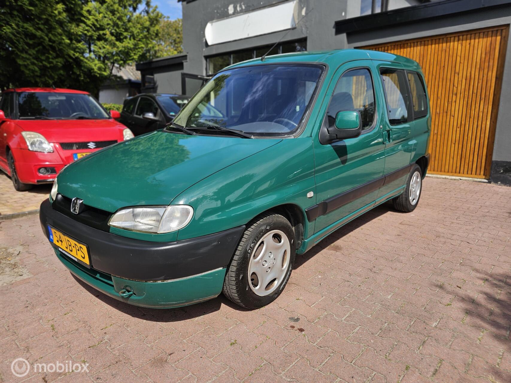 Foto van Peugeot Partner