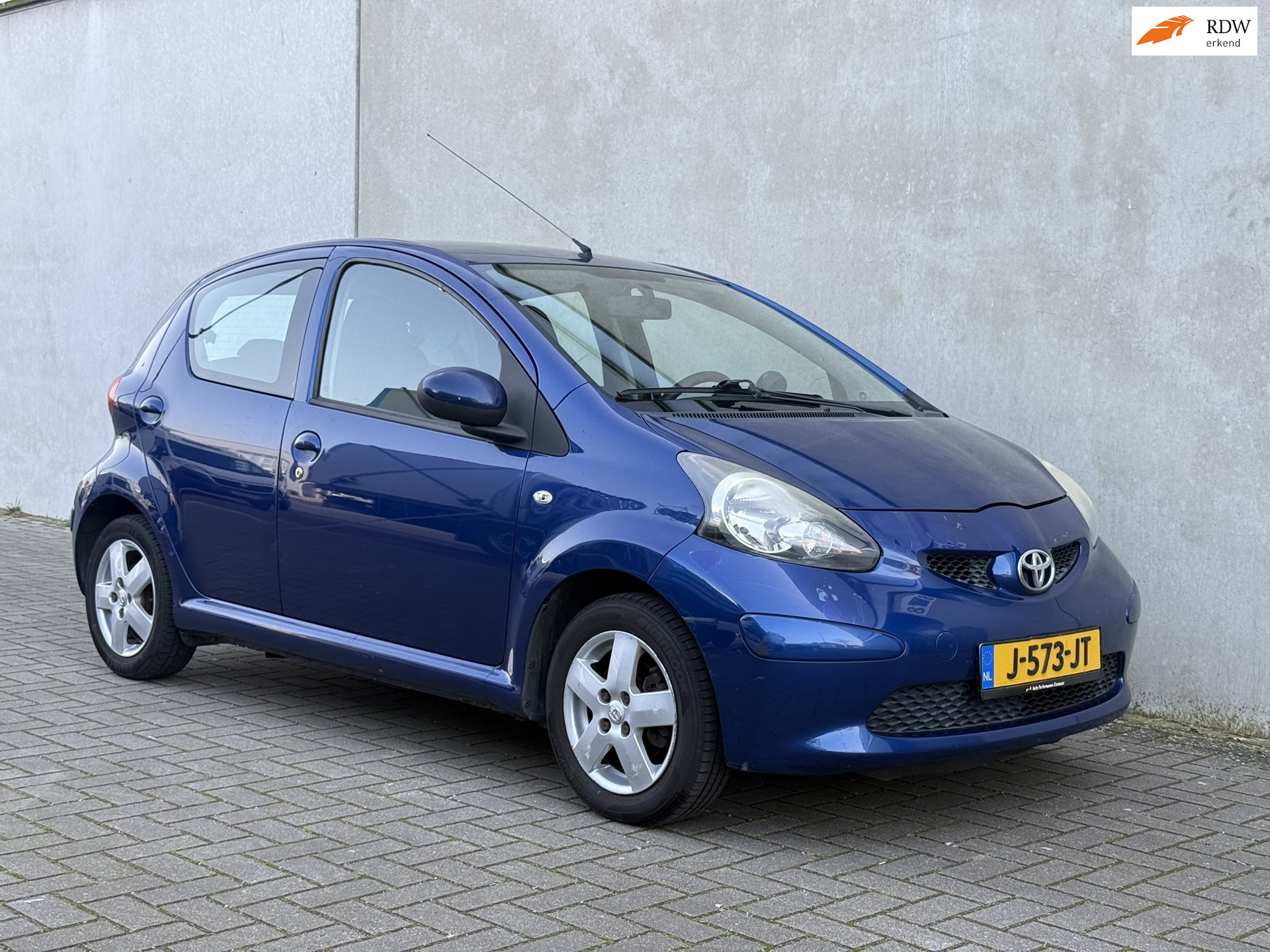 Toyota Toyota Aygo 1.0-12V, Vaste lage prijs, APK, LM velgen 2008 - voorkant