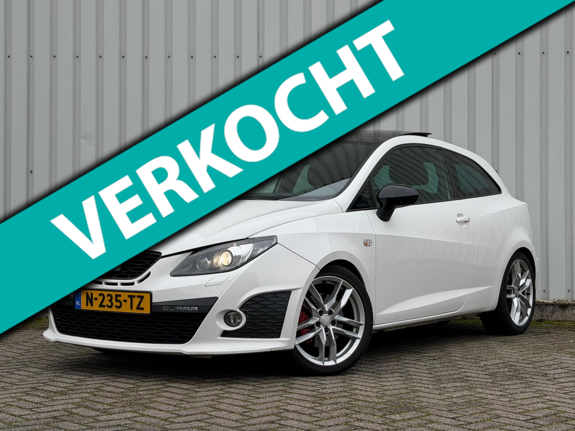 Seat Ibiza 1.4 TSI Cupra Bocanegra|Pano|Cruise|Xenon|PDC 2010 - voorkant