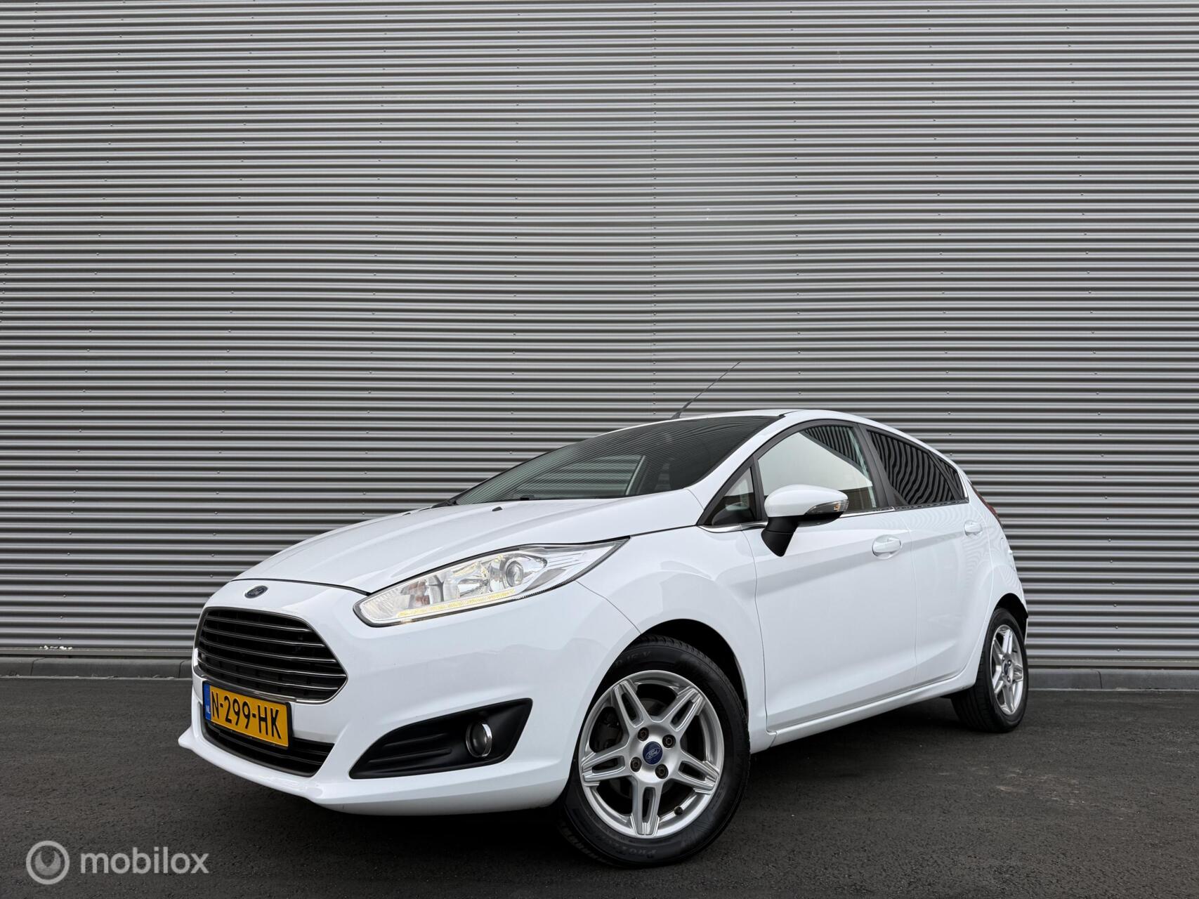 Ford Fiesta 1.0 Titanium | Winterpakket | LED | Nwe DB riem | Clima | 2013 - voorkant