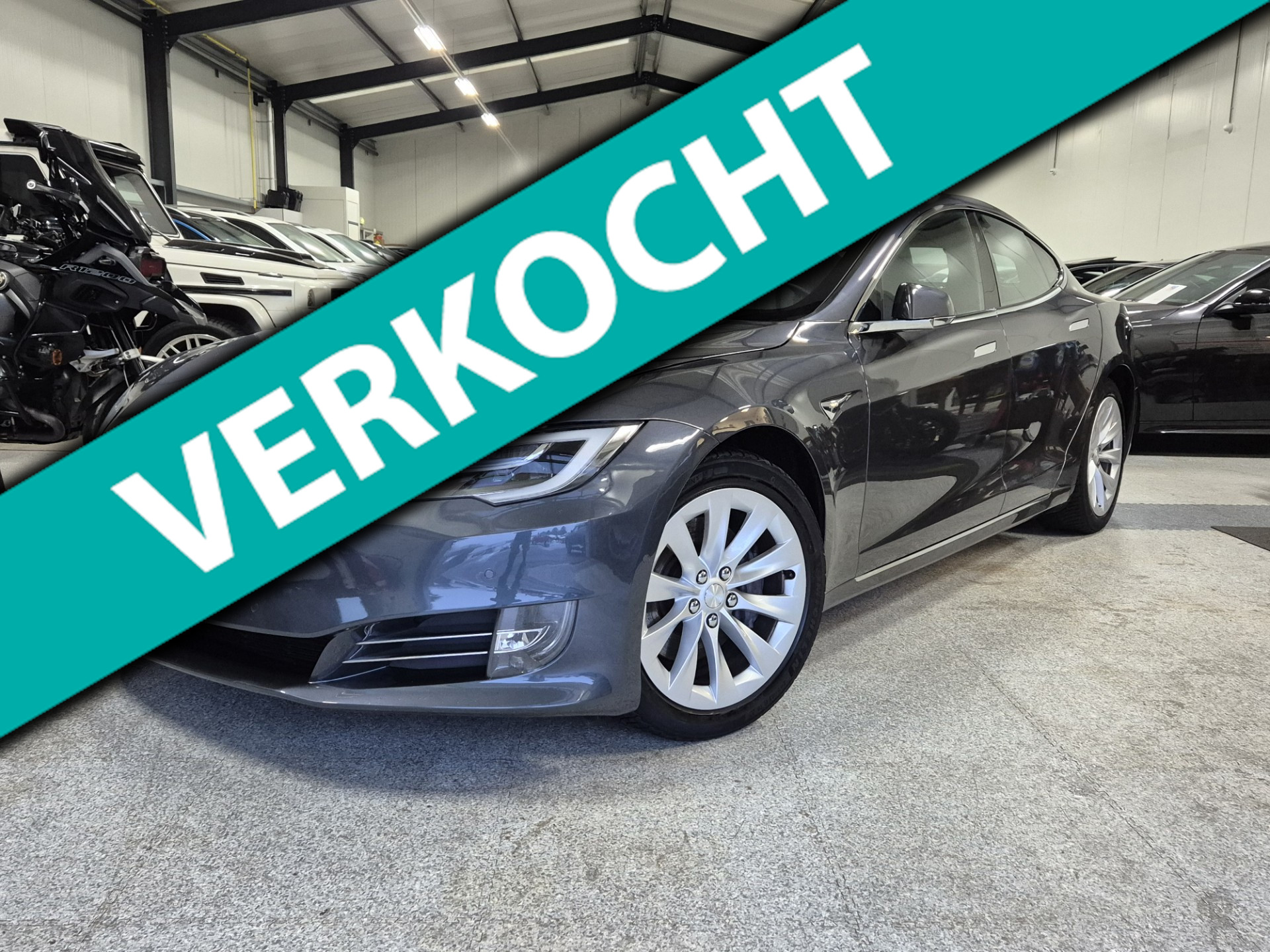 Foto van TESLA MODEL S