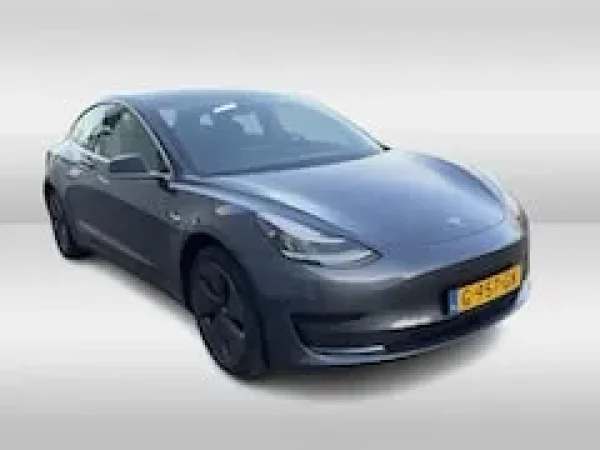 Tesla Model 3 Standard RWD Plus 60 kWh 2019 - voorkant