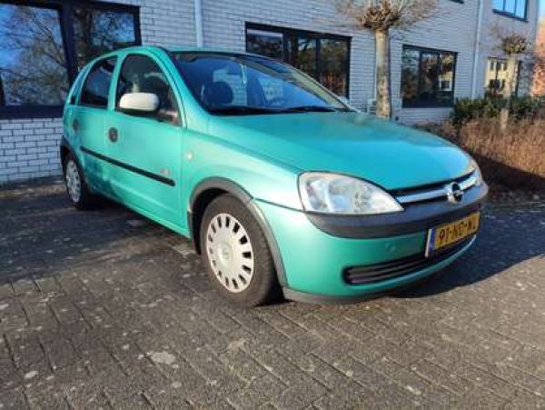 Opel Corsa 1.2-16V Njoy 2003 - voorkant