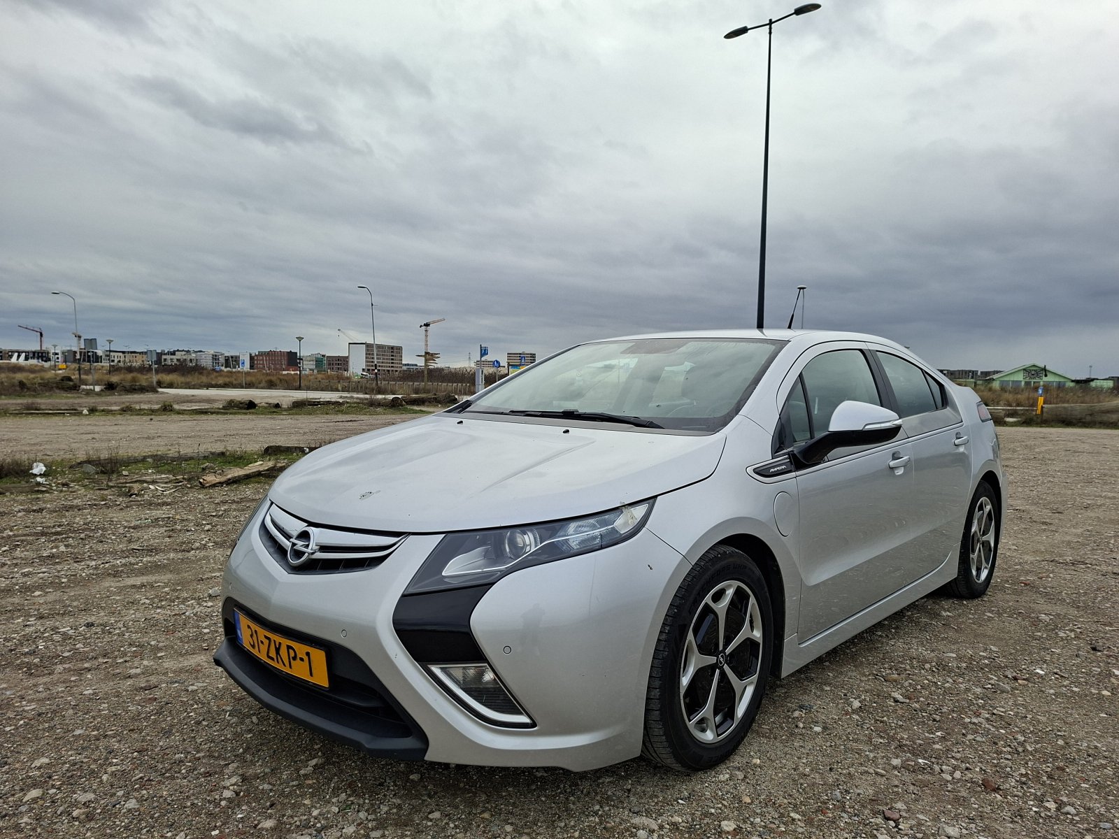Opel Ampera 1.4 2012 - voorkant