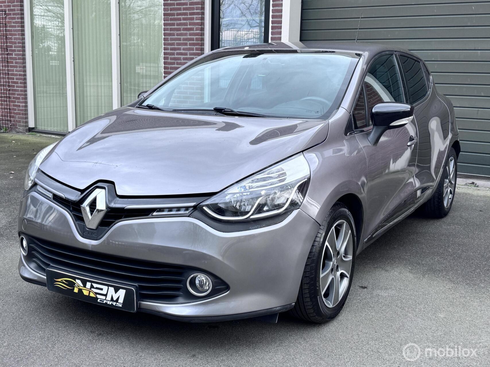 Renault Clio 0.9 TCe  Dynamique 2015 - voorkant