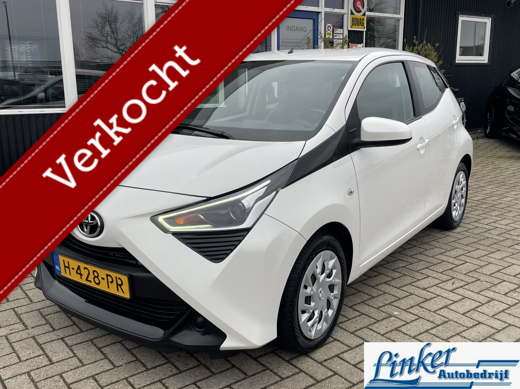 Toyota Toyota Aygo 1.0 VVT-i x-play - AUTOMAAT CAMERA NL-AUTO AIRCO 2020 - voorkant