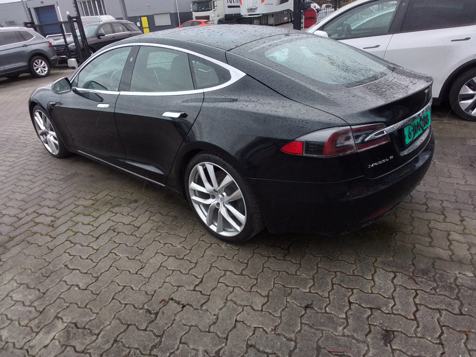 Inspectiefoto van Tesla Model S