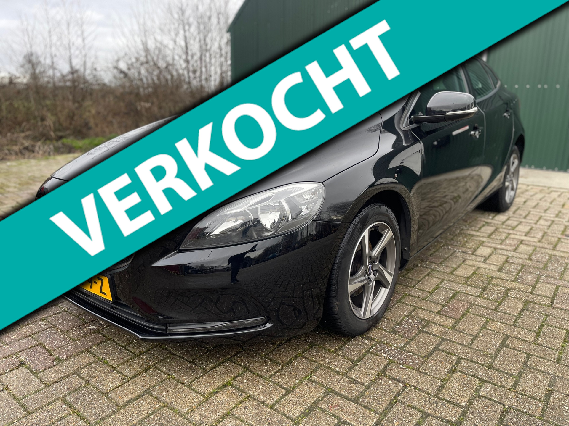 Volvo V40 2.0 D2 Kinetic Business/Navi/Clima/P sensor/APK! 2015 - voorkant