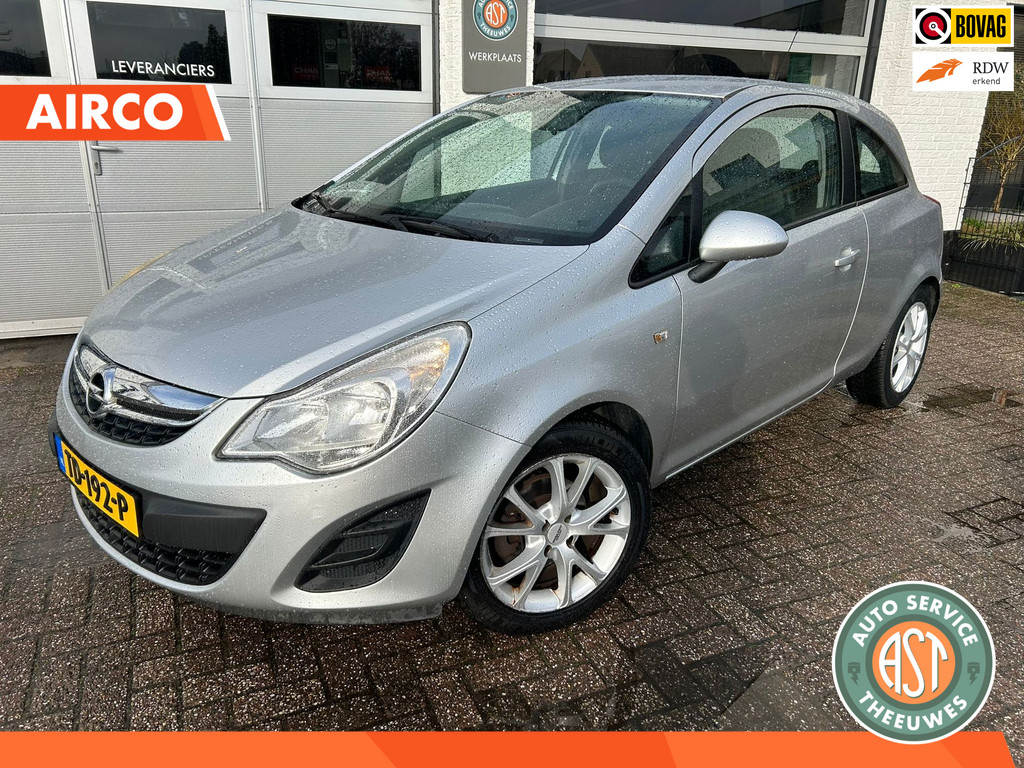 Opel Corsa 1.2-16V Color Edition 2011 - voorkant