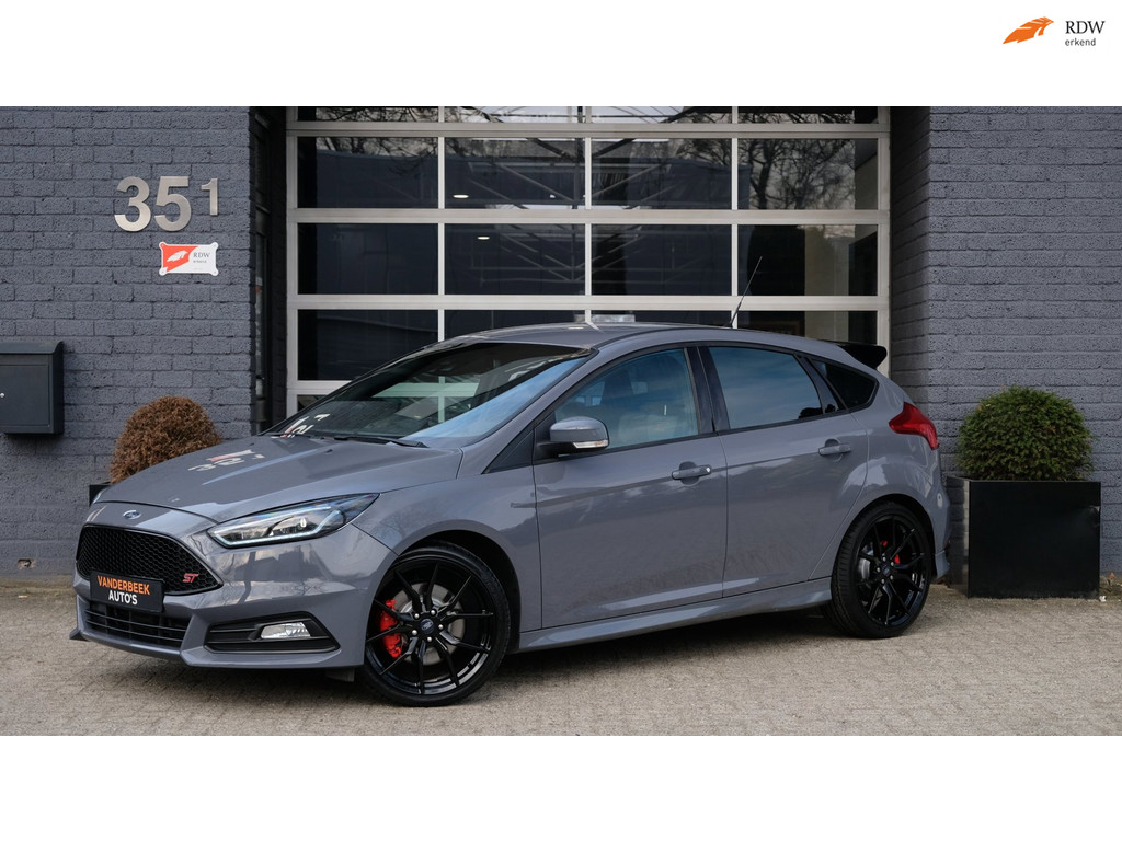 Ford Focus 2.0 ST-2 2016 - voorkant
